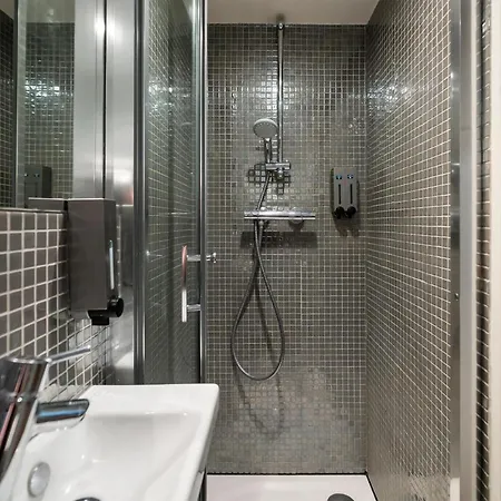 Marais Lovely Париж