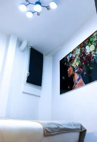 Apartman Marais Lovely *